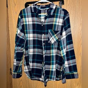 Women’s - Boyfriend fit plaid button up shirt